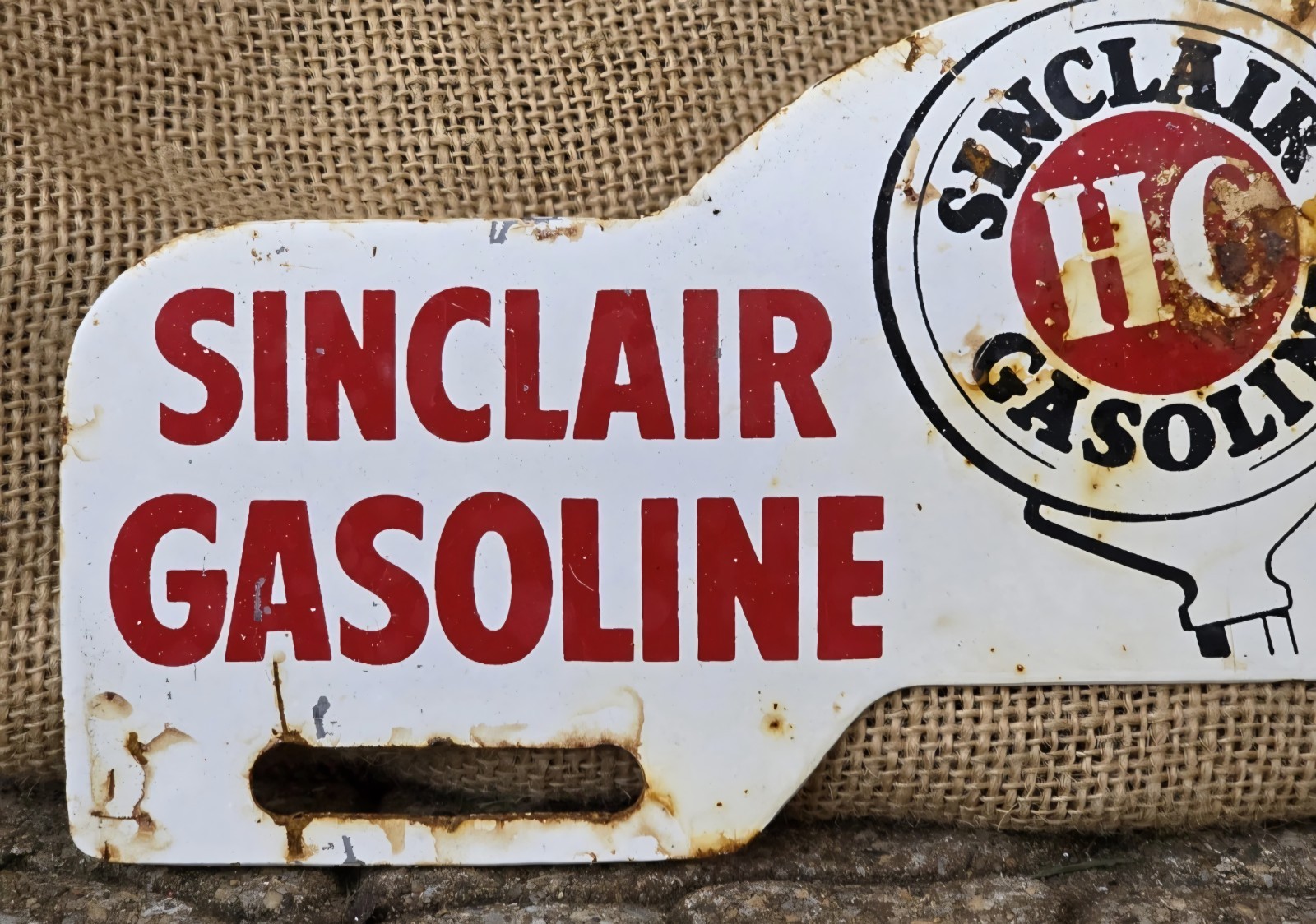 VINTAGE SINCLAIR GASOLINE LICENSE PLATE TOPPER 11" X 4.5"