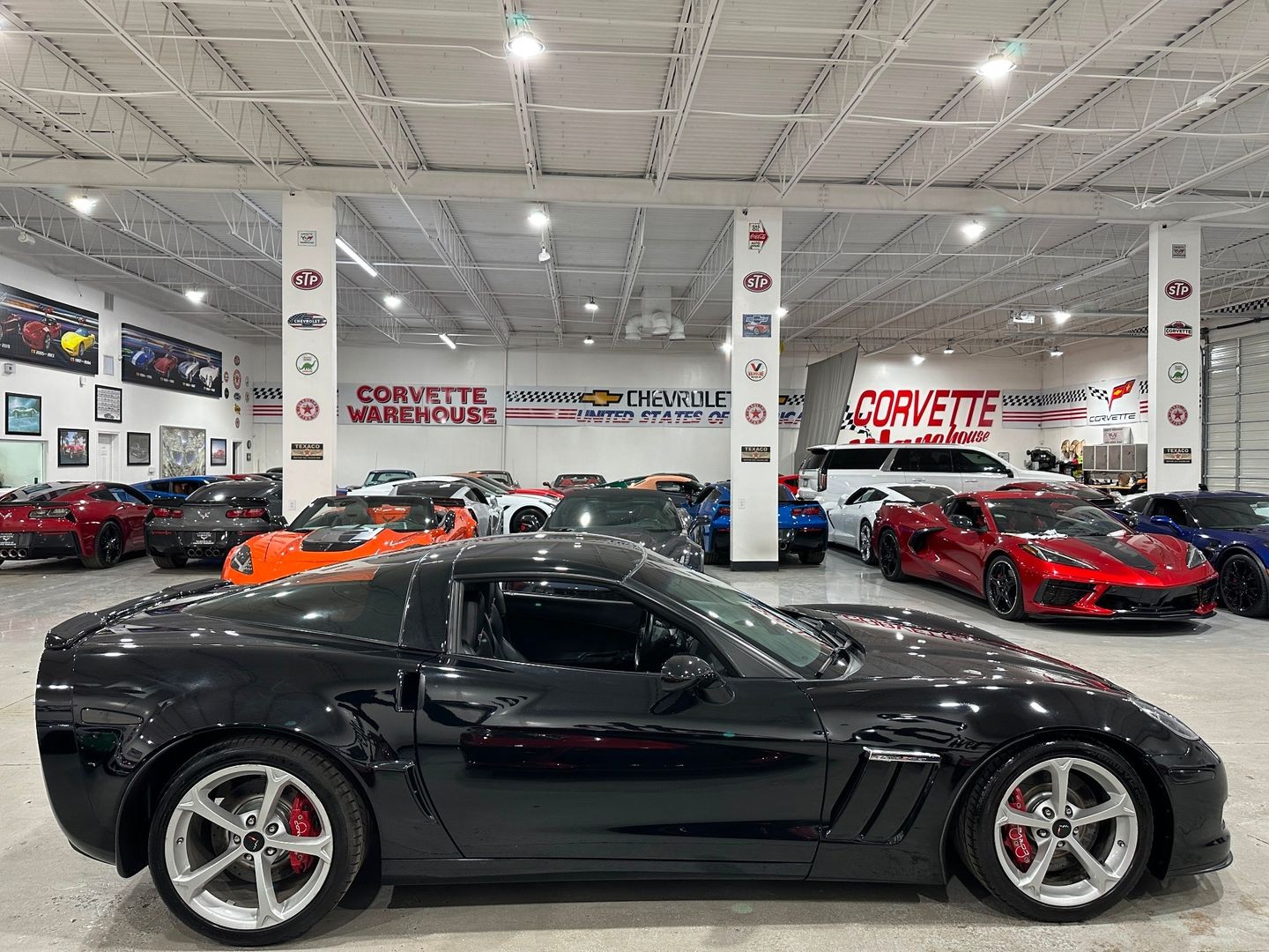 2013 [41U] Black Chevrolet Corvette   | C6 Corvette Photo 6