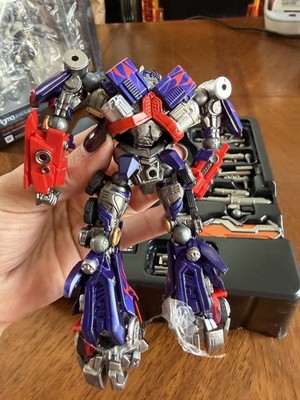 Revoltech 030 Transformers OPTIMUS PRIME SCI-FI New Package ver