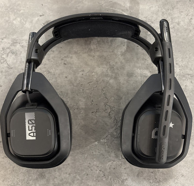 Astro A50 Wireless Gaming Headset w/ Charging Base PS4 PS5