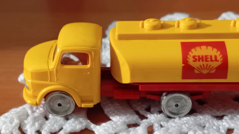 LEGO 1:87, Camion Mercedes Con Cisterna SHELL. Modellino Anni '60. - Immagine 4 di 4