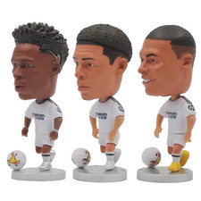 Fußball WM Spielerfigur mit Sockel Ball & Pokal Fan Deko Sammelfigur