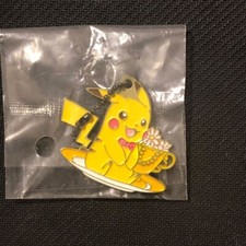 E006 Pikachu Japanese Pokemon Center Metal Charm Keychain 2"