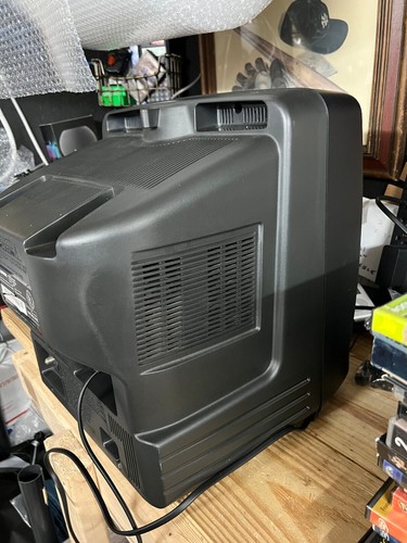 Sylvania SRC13DC 13'' TV VINTAGE CRT VIDEOGIOCO TV CON STAR WARS DARTH VADER - Foto 4 di 6