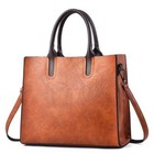 <!--F#f_0-->Retro Square Handbag for Commuting - Vintage Style - Khaki<!--F/-->
