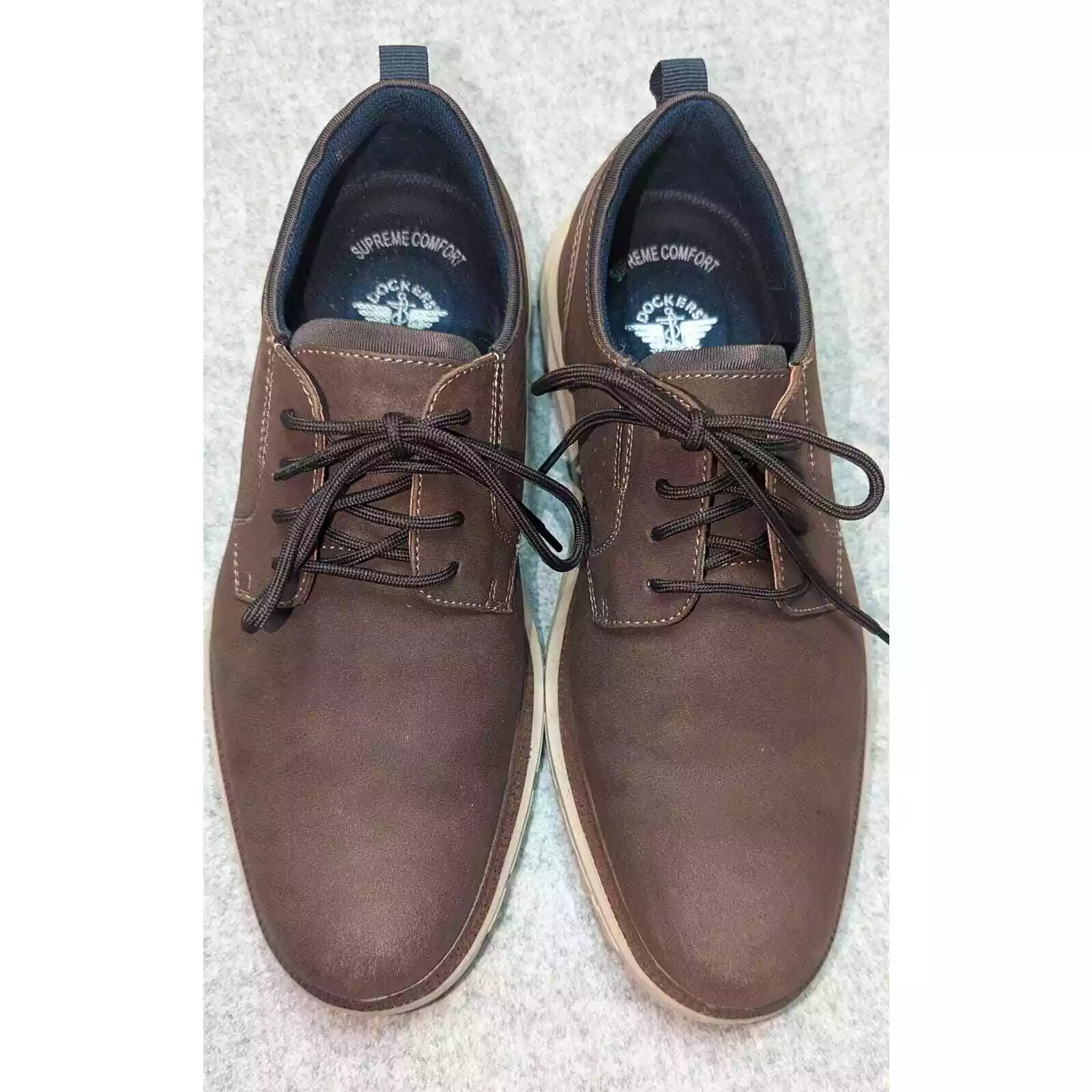 Chaussures décontractées pour hommes Dockers Supreme Comfort taille 9,5 M marron semelle flexible EUC