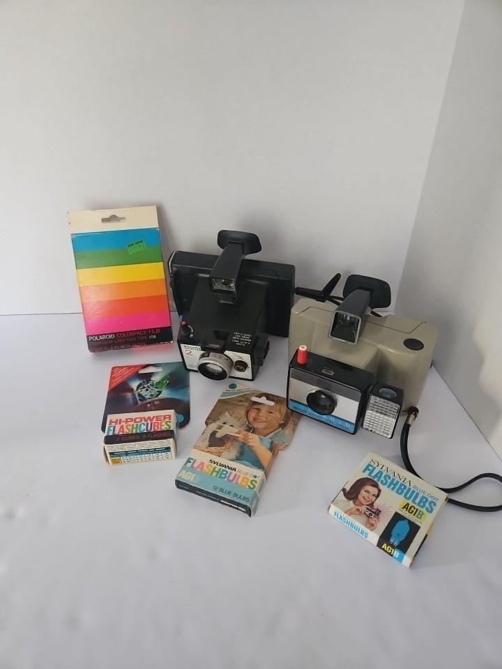 Vntg Polaroid Lot, Land Camera & Swinger Sentinel, Film, ass