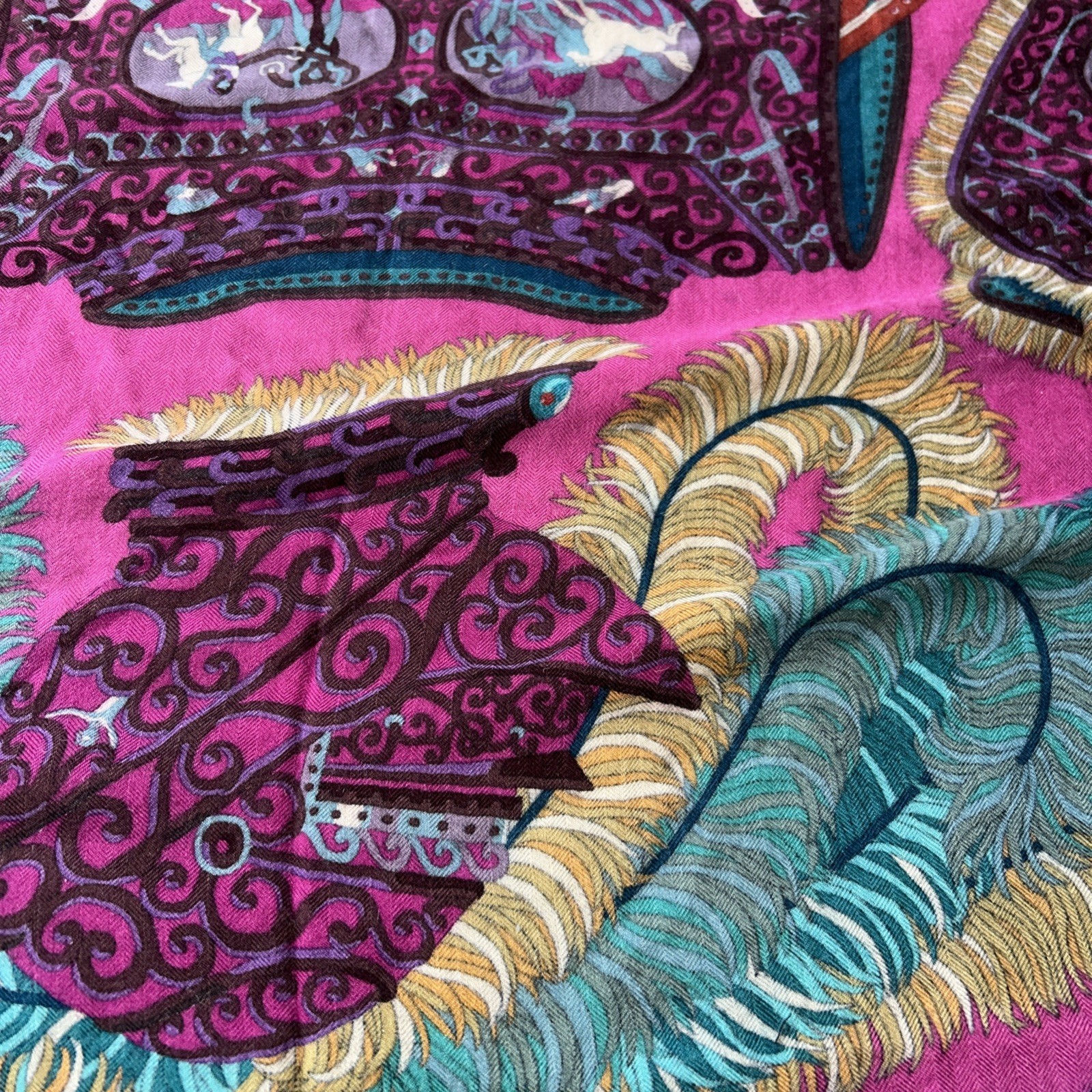 Hermès “Les Nécessaires d’Hermès” Cashmere Silk Shawl 131 cm – Pink / Fuchsia thumbnail 4