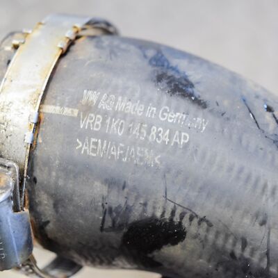 VOLKSWAGEN PASSAT B7 Right Side Intercooler Hose 1K0145834AP 2.0