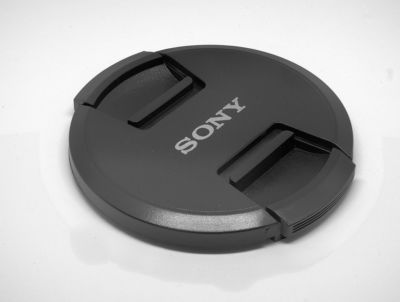 77 mm LC-77 hochwertiger Design Center Pinch Objektivdeckel mit Sony Logo - UK VERKÄUFER