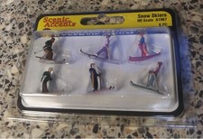 Woodland Scenics Snow Skiers Scenic Accents Figure Set HO Scale - A1967