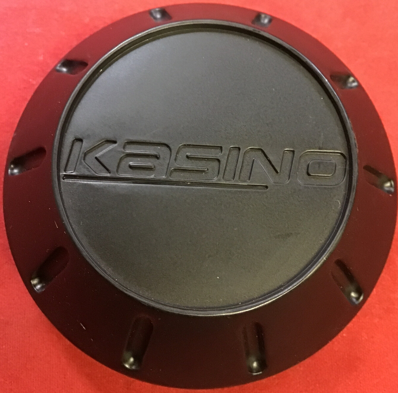 ONE NEW FLAT BLACK KASINO CENTERCAP PD-CAP71-P1035/LG1010-66 11582