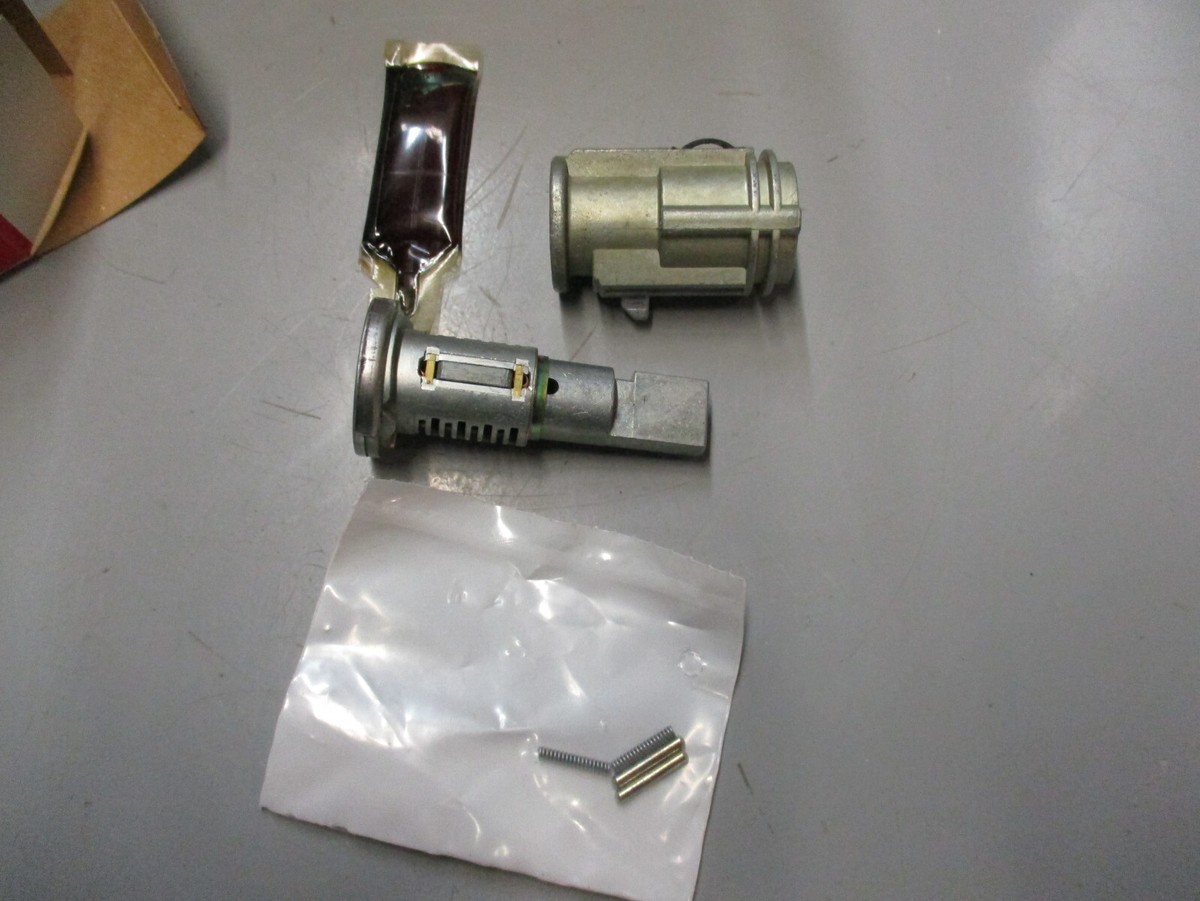 CHRYSLER Jeep STRATTEC Ignition Key Switch Lock Cylinder