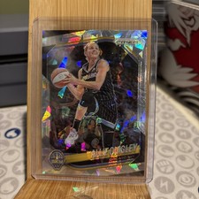 2025 WNBA Panini Prizm Cracked Ice Allie Quigley #80 Chicago Sky a1