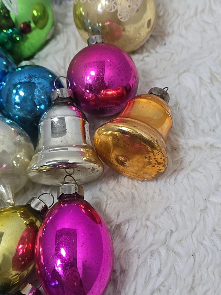 Vintage Christmas Bulbs Ornaments Lot of 19 Round Bells Egg & Bullet Shape Paint - Image 3 of 4
