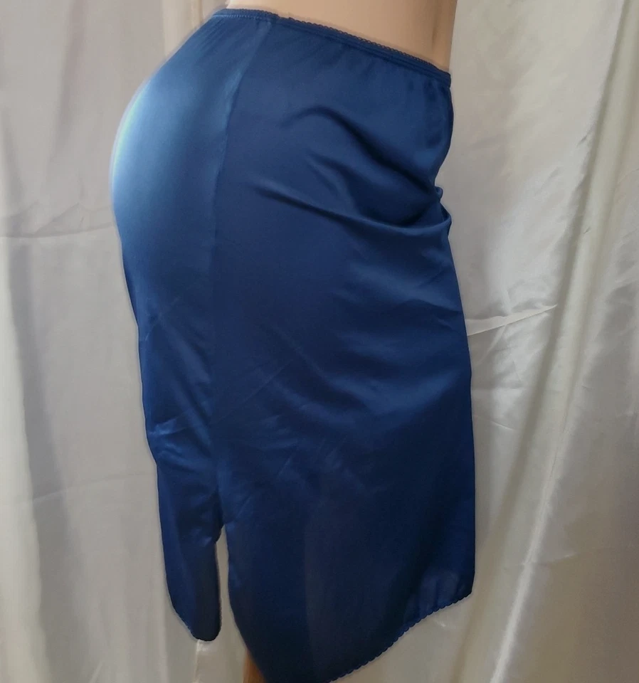 Винтажный SLIPERFECTION половина скольжения юбка блестящий синий атлас шелковистый нейлона белье маленький - Изображение 2 из 4
