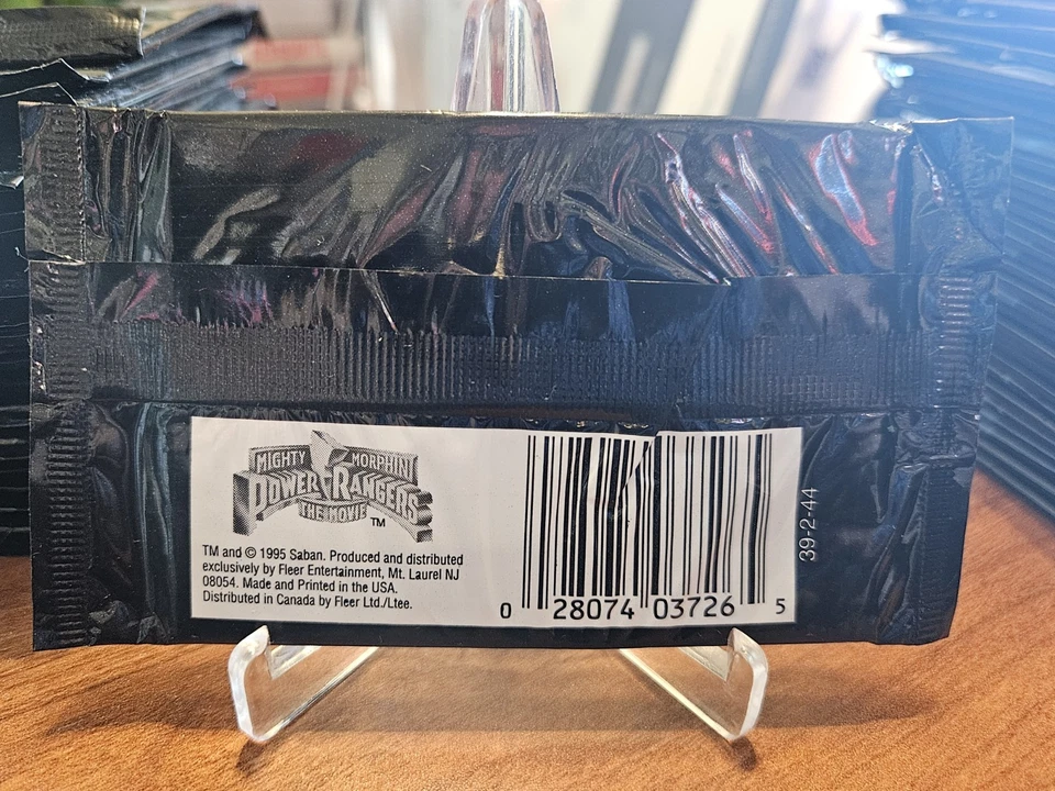 MIGHTY MORPHIN POWER RANGERS THE MOVIE - 1995 FLEER - LOT OF (5) PACKS - SEALED - Image 2 of 4