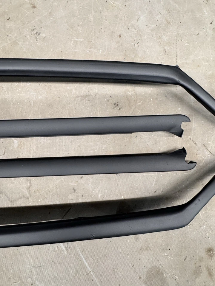 Chevy Monte Carlo 1981-1988 Cutlass techo riel de goteo moldura Regal Grand Prix Foto 3 de 4