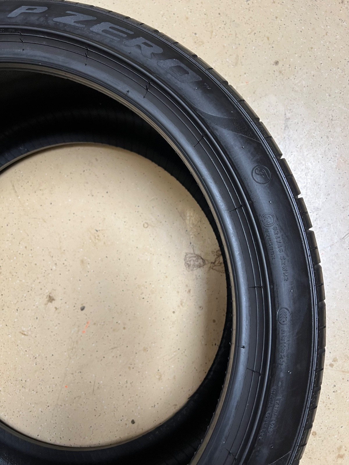 2 - TAKEOFF 275/35ZR20 XL (102Y) Pirelli P Zero PZ4 (F) Ferrari 10152 NO REPAIRS