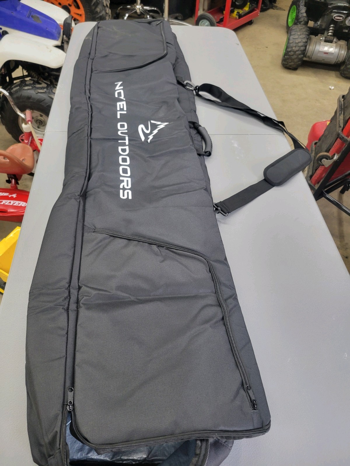 Novel Outdoors Padded Heavy Duty Waterproof Snowboard Travel Bag - BLACK