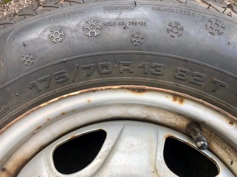 4xkomplette Winterreifen+Felgen 175/70R13 82T für Mitsubishi Colt,Lancer,Mira - Bild 3 von 4