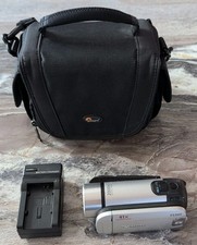 Canon FS300 Digital Camcorder 41x Zoom Battery Charger Case 8GB SD Card Japan