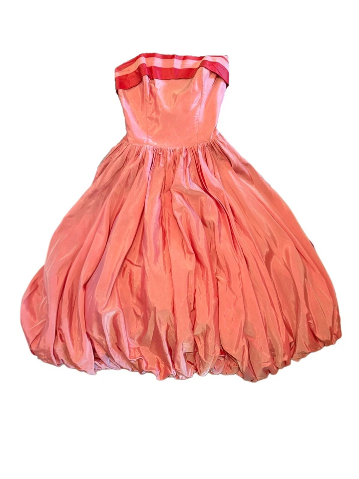 Vestido de Fiesta Sin Tirantes Ombre Dobladillo Burbuja Corpiño Deshuesado, Falda Completa de Tul Rosa Foto 4 de 4