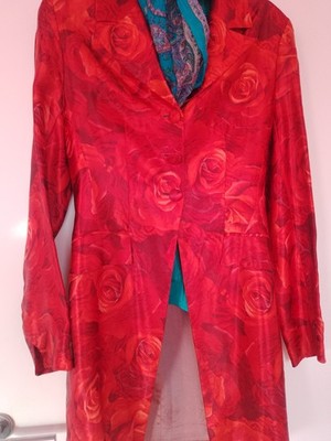 Damen Blaser Eskluziv Satin Rot mit Rose 36