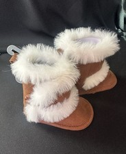 First Steps Baby Boots Faux Fur Size1 0-3 months lightweight