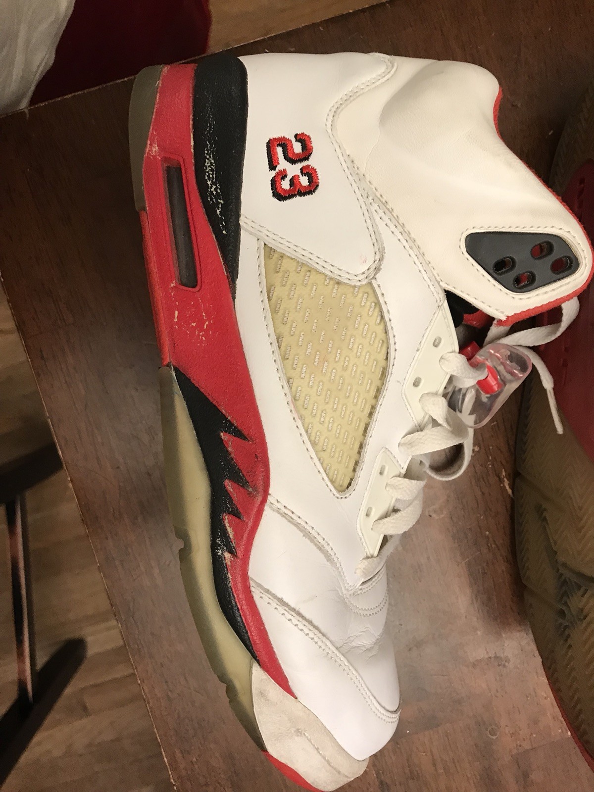 Nike air jordan 5 retrò fuoco rosso 2005 Nike air jordan 5 retrò fuoco rosso 2005