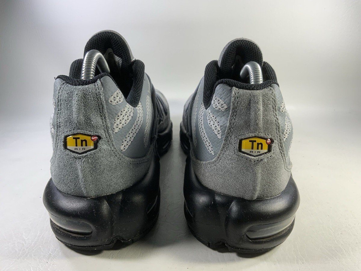 【Nike】 Air Max Plus TNPO Wolf Grey and Black Nike Air Max Plus TNPO Sneaker » Buy online now!