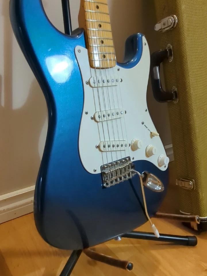 1983 Tokai Goldstar serial # 2554      1983 TST60 MB w/ original case - Image 4 of 4