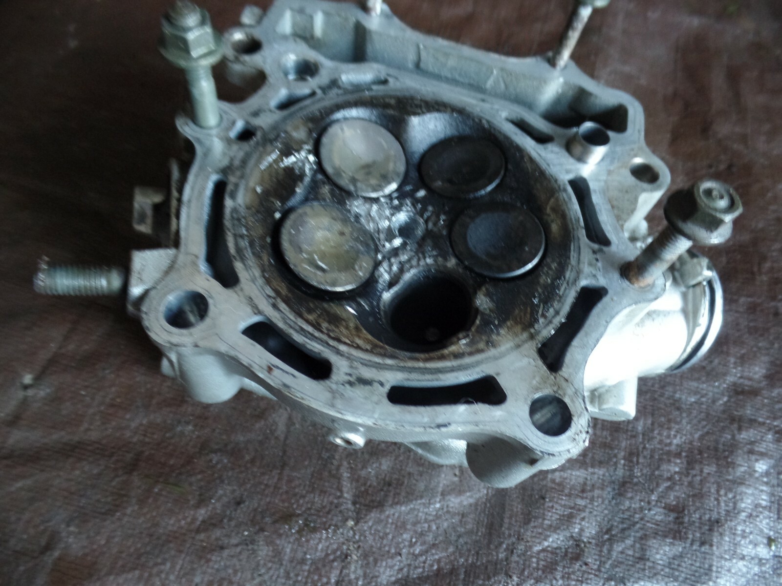 Yamaha YZ426F Engine Cylinder Head *FOR REPAIR NEEDS MACHINE WORK 2000