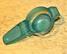 Tupperware: EGG SEPARATOR TOOL - DARK JADE GREEN #779-7  Guc 1980s-1990s Plastic
