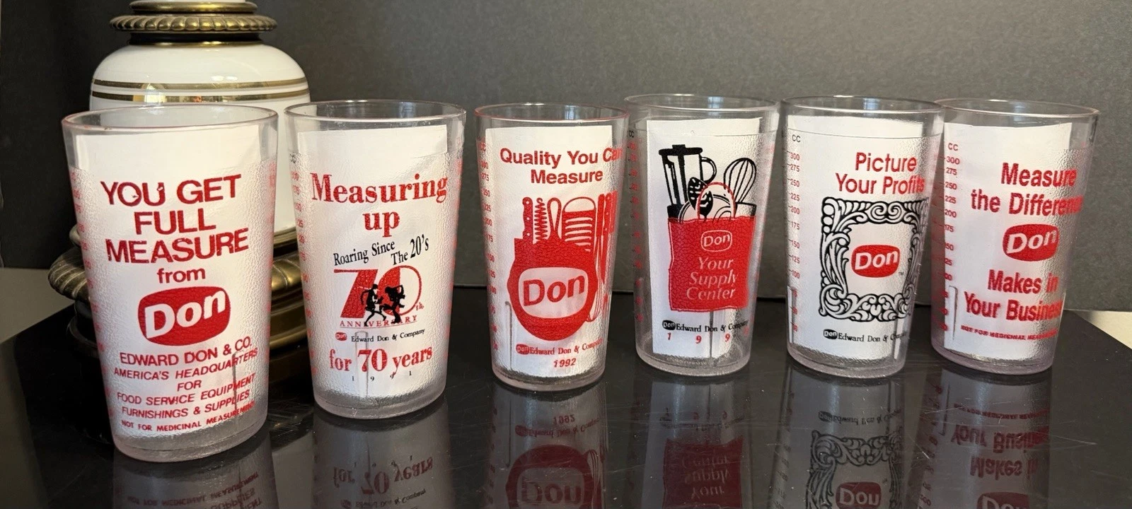 VINTAGE LOT of 6 Measuring GLASSS Edward Don Red Don & Co Plastic RARE SET