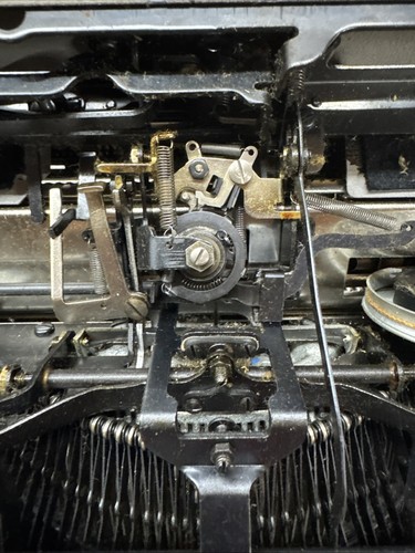 1950's SMITH CORONA SILENT SUPER Portable Manual Typewriter w/Carry Case Read - Picture 11 of 23
