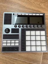 Native Instruments Maschine Plus + Standalone Music Production Device 