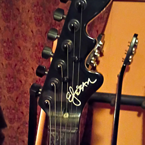 Estaban, Right-Handed 6-String Solid Body Electric Guitar - Black