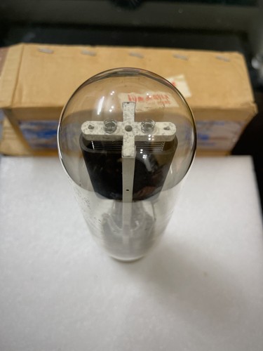 Amperex 211-D 211 VT-4-C Brass Base Excellent Testing Value - Picture 7 of 10