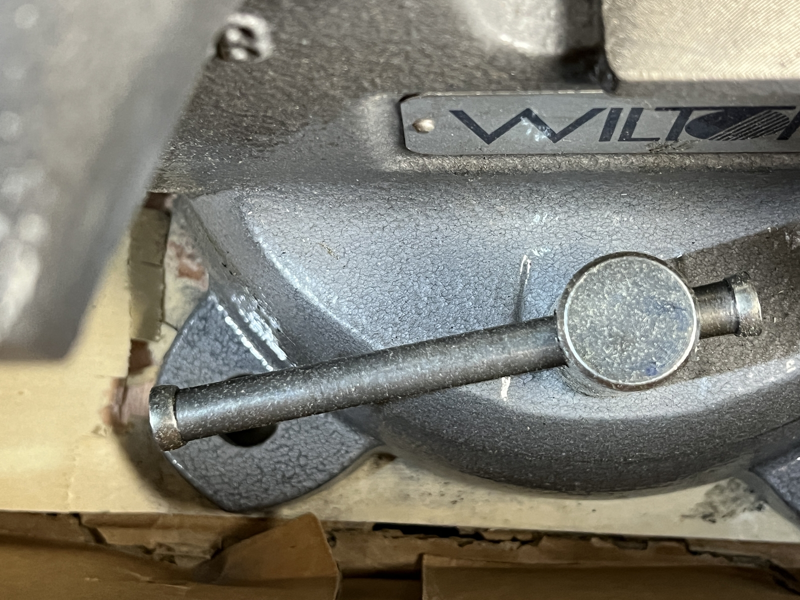 Wilton 21800 748A 8-Inch Jaw Width By 8-1/4-Inch Opening Mechanics Vise