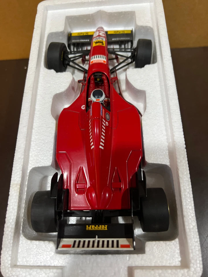 PAULS MODEL ART 1995 FERRARI 1:18 SCALE 412 T2 GERHARD BURGER DROVE 95 FORMULA 1 - Image 4 of 4