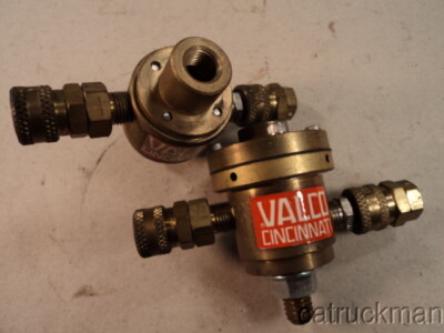 Valco Cincinnati 700xx107 or 108 Valves w/ 1/8'' NPT Quick Disconnects