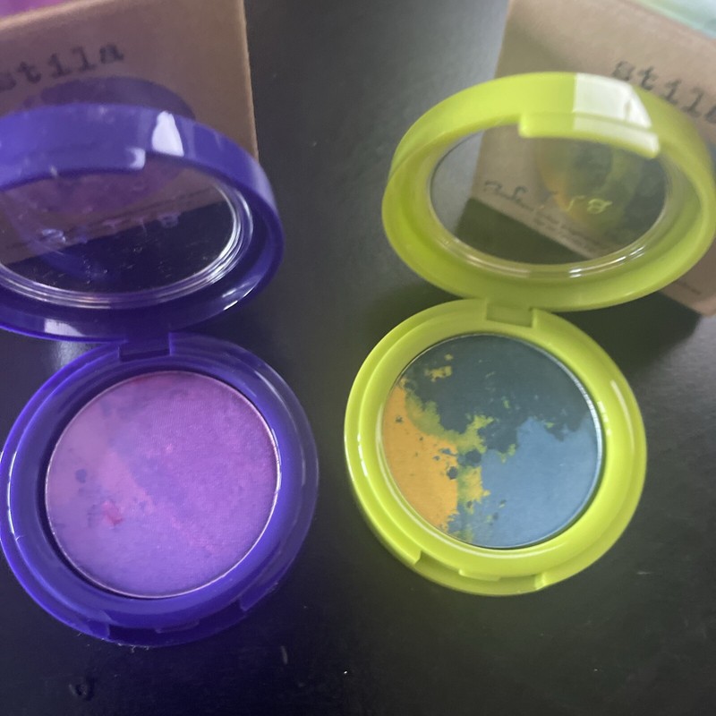 Stila Countless Color Pigment Eyeshadow  Melody and light Show NIB