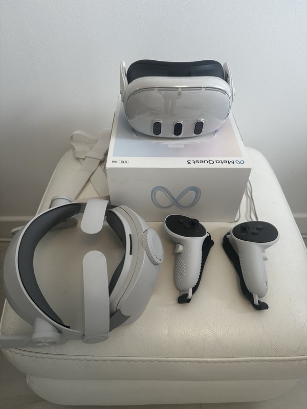 Meta Quest 3 Standalone VR Headset 512GB With Bundle