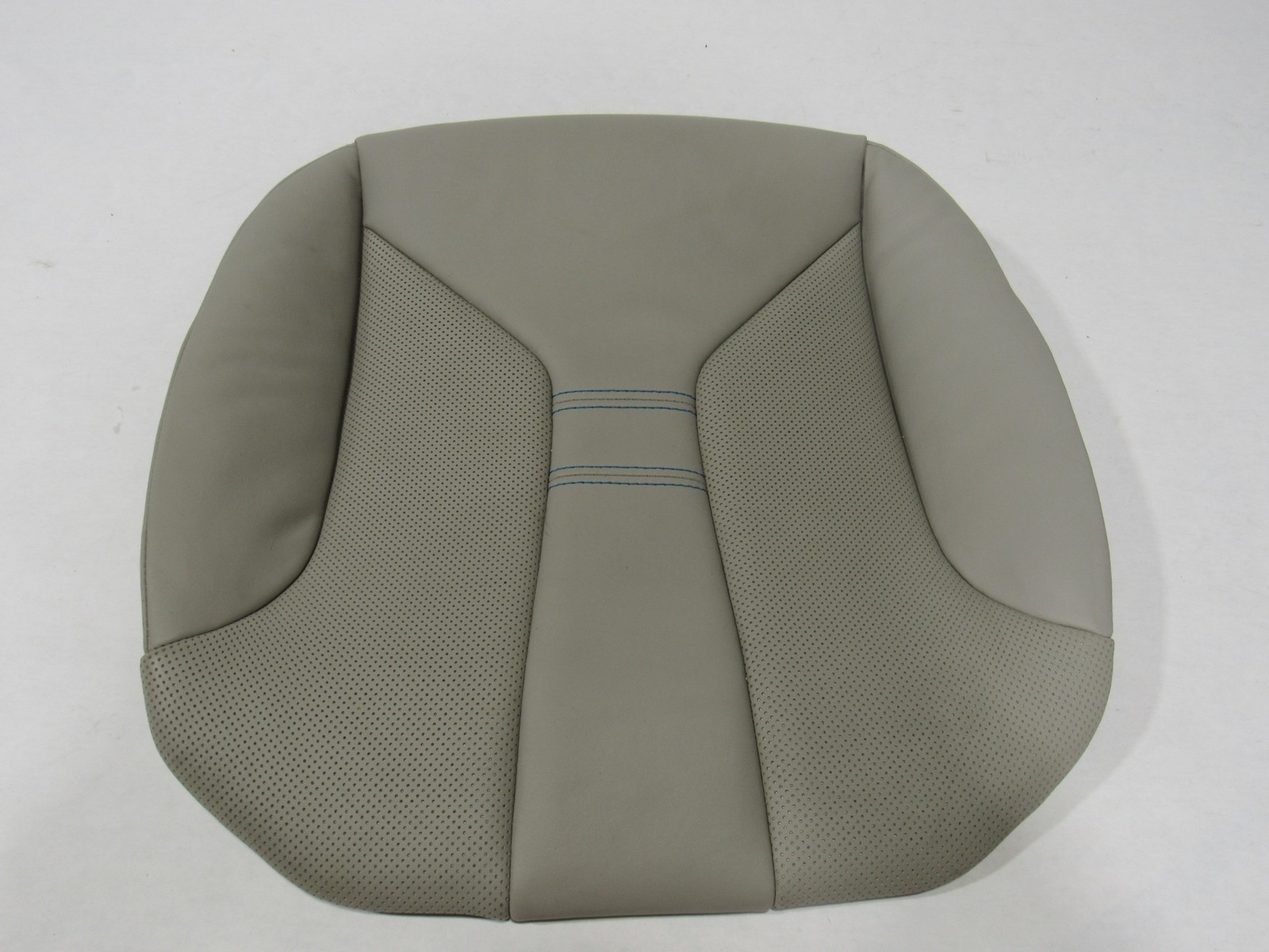 14-20 BMW I8 2015 Rear Right Passenger Bottom Lower Cushion Seat ;:M