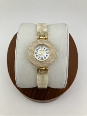 Vtg Xanadu Ladies 25mm Watch Gold Tone Mother of Pearl Band & Bezel 6.5  - RUNS