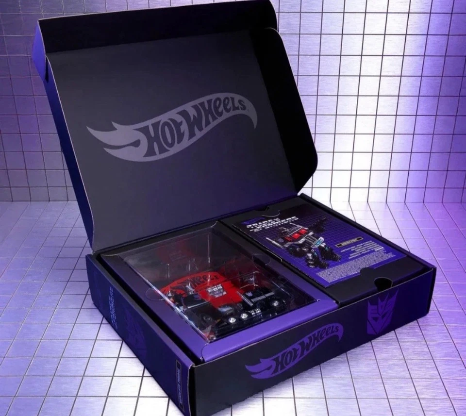 Hot Wheels Transformers Nemesis Prime - Image 4 of 4