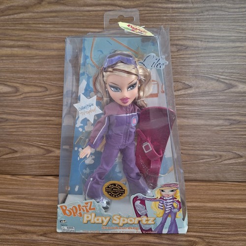 Bratz Lilee Play Sportz Doll Snowboarding MGA 2006 Missing Trophy & Brush - Picture 2 of 17