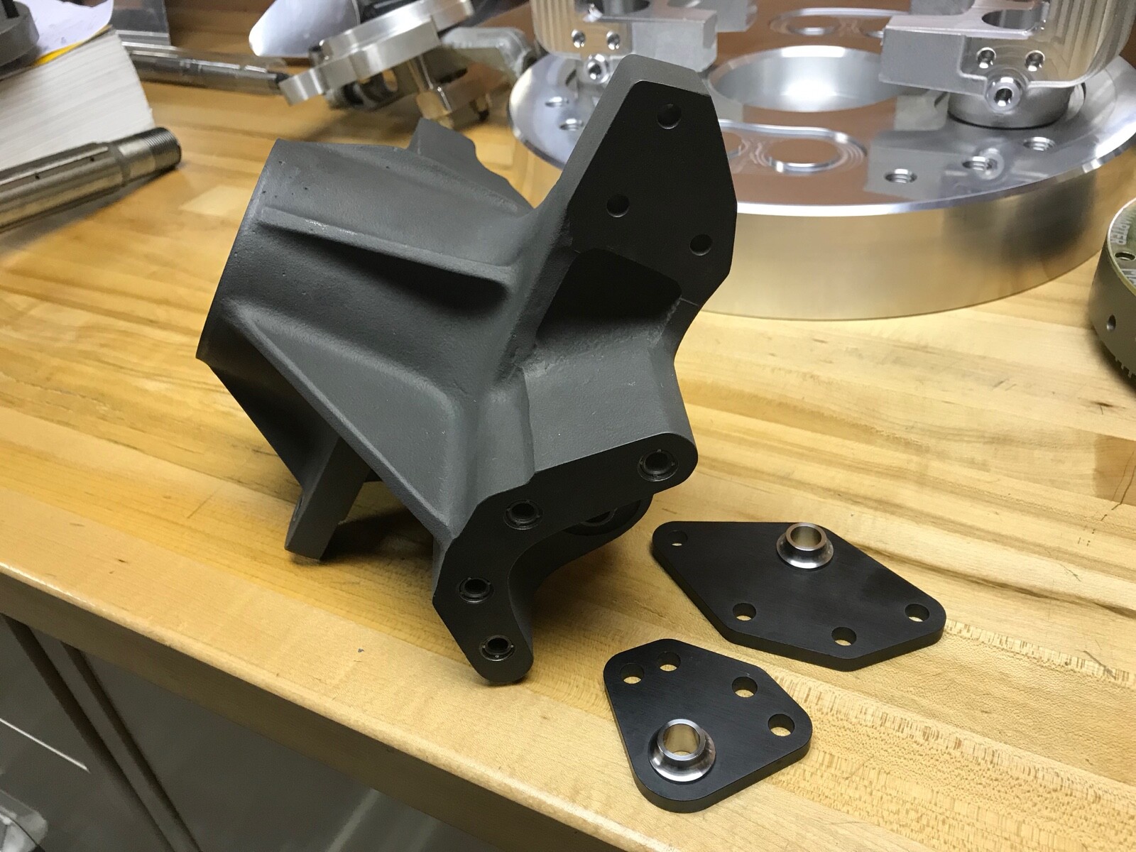 McLaren M8F / M20 front axle