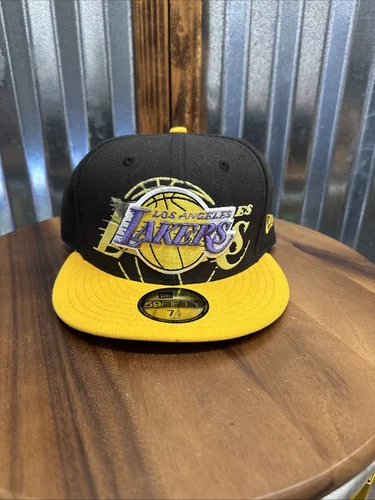 New Era 59Fifty Los Angeles Lakers Big Logo Over Flock Black Fitted Hat 7 1/2